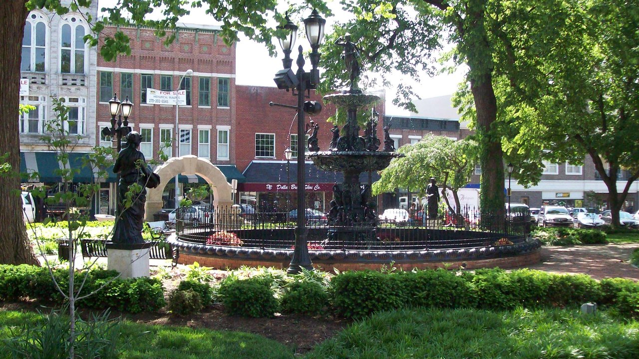 Bowling Green, KY city view for chimney service coverage